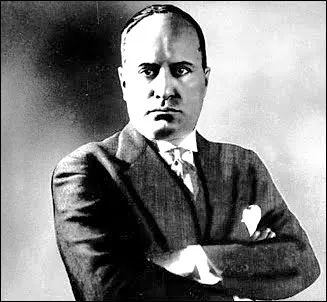 Cuando Mussolini fue reclutado y financiado por el servicio de inteligencia británico